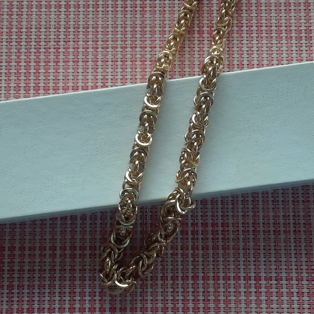Women's 20" Gold Plated Knotted Necklace